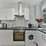 Amazing 2 Bedrooms Flat In Dalston